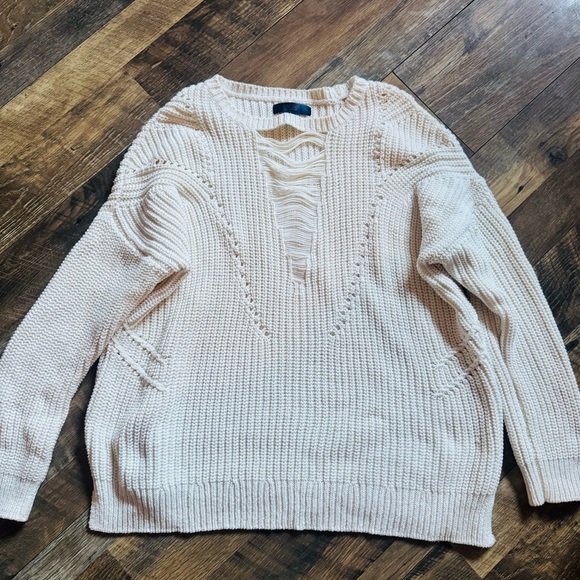 Rachel Zoe Sweaters - Rachel Zoe Cream V-Neck Sweater